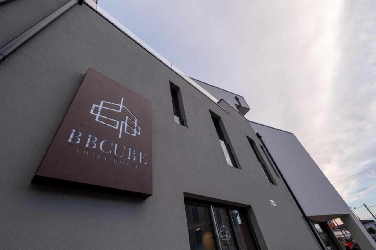 Bbcube Porto Viro Exterior foto